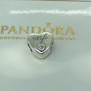🌞📖Pandora Wife Love Heart Charm